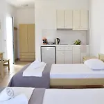شقة فندقية Captain Paros 3*