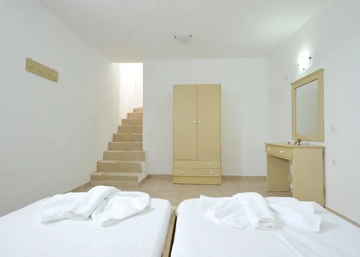 Captain Paros Apart-hotel