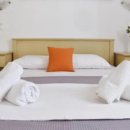 Captain Paros Aparthotel 4*