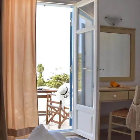 Captain Paros Naousa (Paros)