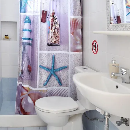 Captain Paros Aparthotel 4*