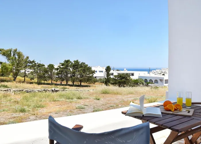 Captain Paros Ξενοδοχείο με διαμερίσματα 3*